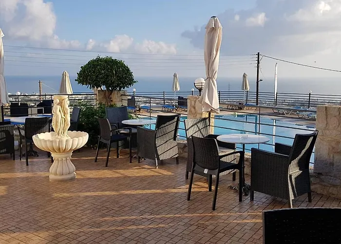 Hotel Amazones Village 4*