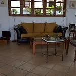Amazones Village Szálloda