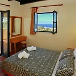 Amazones Village