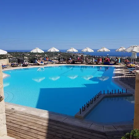 Hotell Amazones Village 4*