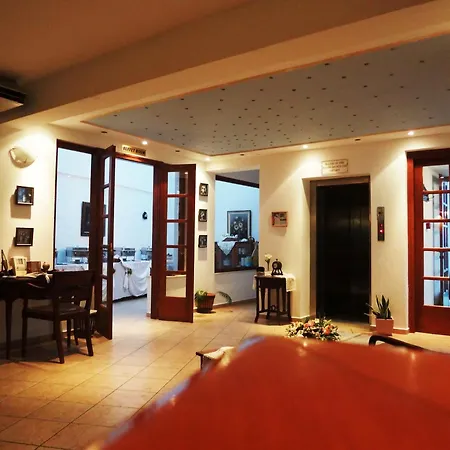 Hotell Amazones Village 4*