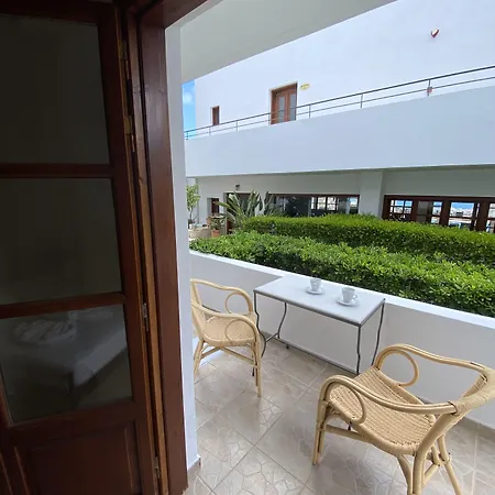 Amazones Village 4*