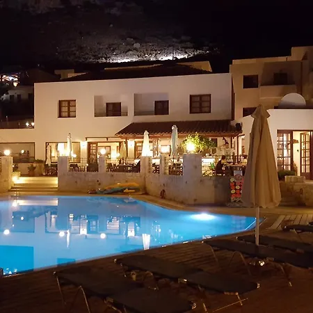 Amazones Village 4*