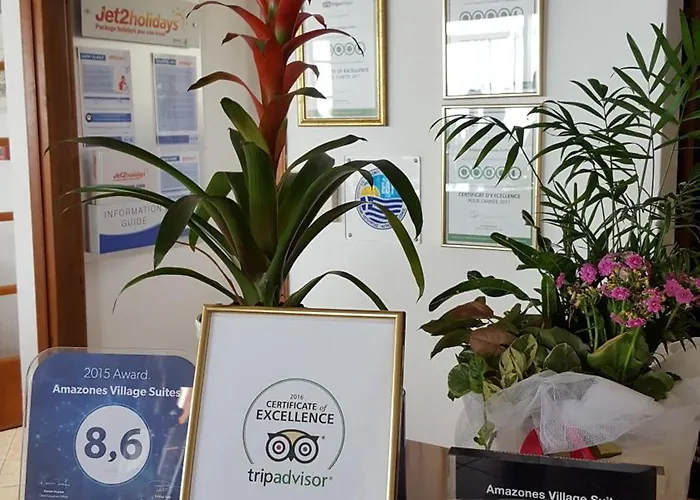 Amazones Village Hotel