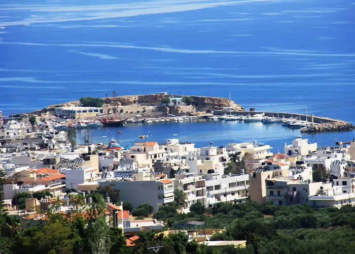 Amazones Village מלון