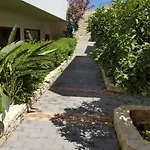 Amazones Village 4*