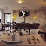 Amazones Village 4*