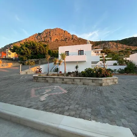 Amazones Village Hotel Chersonissos