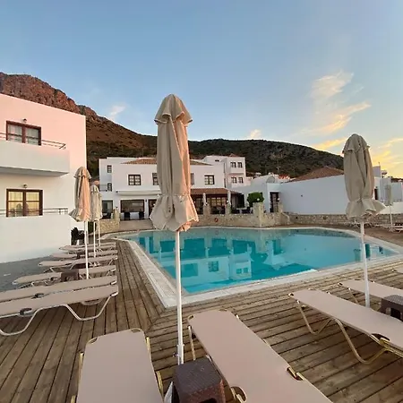 Amazones Village 4*