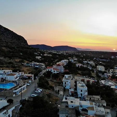 Amazones Village 4*