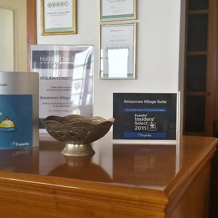 Готель Amazones Village 4*