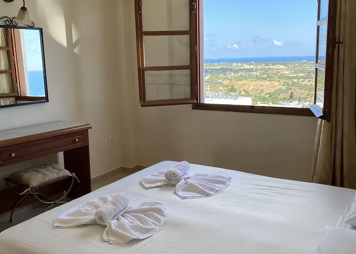 أمازونيس فيليج سويتس فندق